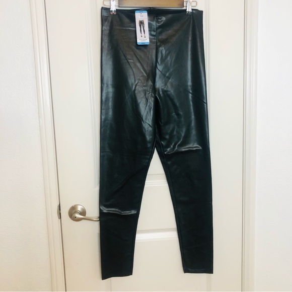 NWT New JOIE Faux Leather leggings Black Vegan various sizes MSRP $198 - Picture 4 of 13